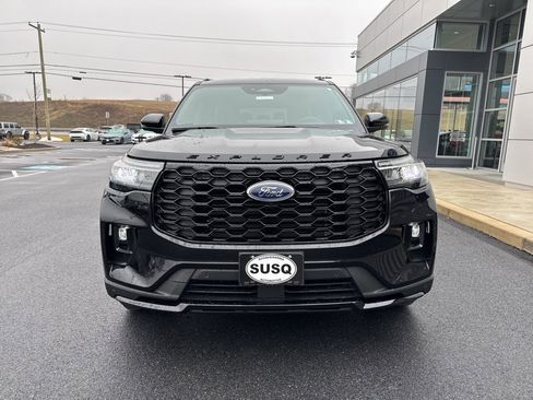 New 2026 Ford Explorer ST-Line w/ ST-Line Street Pack AWD/4WD image 2