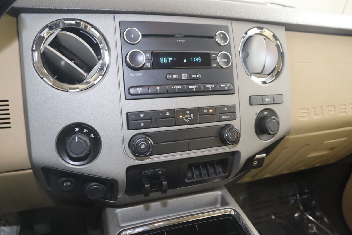 Used 2015 Ford F250 XLT w/ XLT Premium Package AWD/4WD image 22