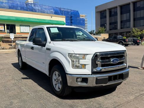 Used 2016 Ford F150 XLT w/ Equipment Group 301A Mid RWD image 4