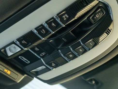 Certified 2023 Porsche Macan GTS AWD/4WD image 40