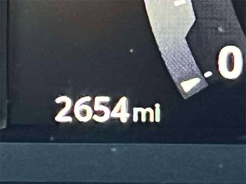 Certified 2025 Toyota Tacoma SR5 image 31