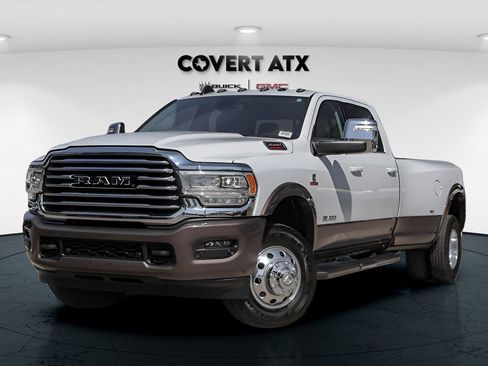 Used 2024 RAM 3500 Limited AWD/4WD image 2