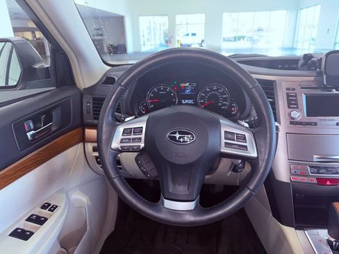 Used 2013 Subaru Outback 2.5i Limited w/ Moonroof Pkg image 17