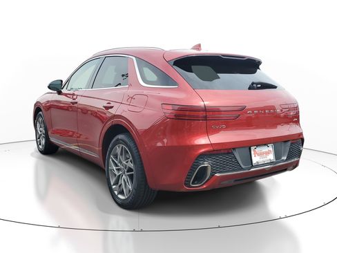 Used 2025 Genesis GV70 2.5T AWD/4WD image 3