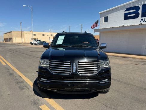 Used 2017 Lincoln Navigator L Select image 7