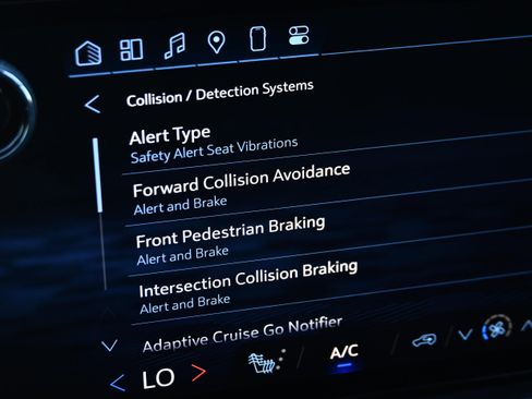 Used 2025 Chevrolet Tahoe LT w/ Comfort Package image 35