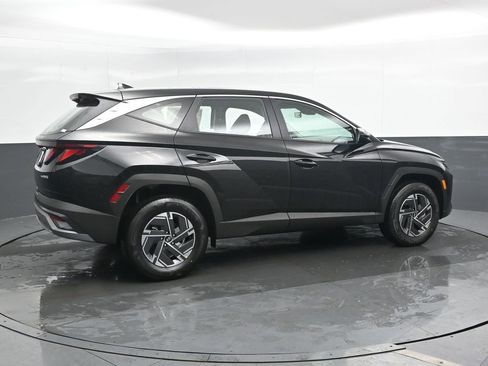 New 2026 Hyundai Tucson Blue SE AWD/4WD image 2