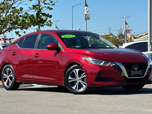 Used 2021 Nissan Sentra SV FWD image 2