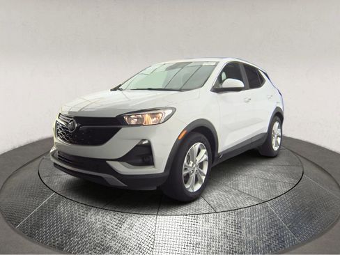 Used 2022 Buick Encore GX Preferred w/ Cold Weather Comfort Package image 3
