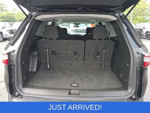 Used 2021 Chevrolet Traverse LS AWD/4WD image 23