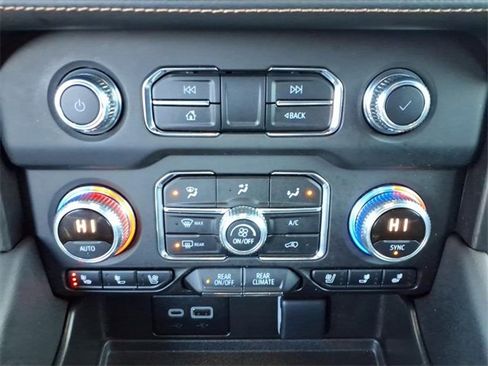 Used 2023 GMC Yukon AT4 w/ LPO, Floor Liner Package image 21