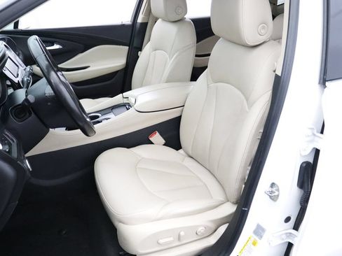 Used 2018 Buick Envision Essence AWD/4WD image 11