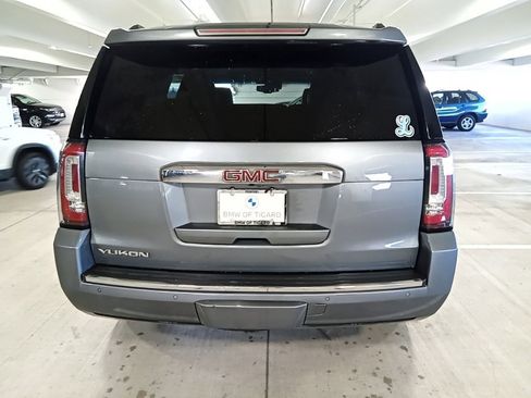 Used 2018 GMC Yukon Denali w/ Denali Ultimate Package image 8