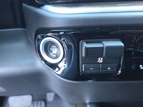 Used 2022 Chevrolet Silverado 1500 LT w/ All Star Edition Plus AWD/4WD image 20