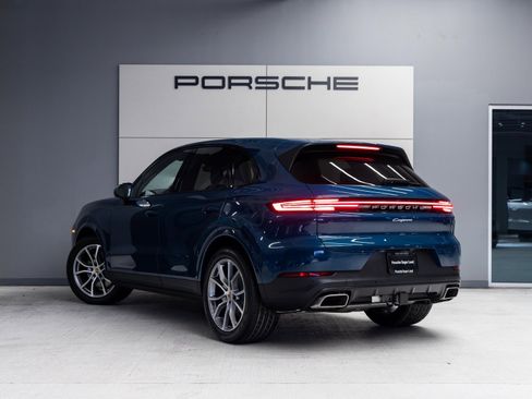 Certified 2026 Porsche Cayenne image 3