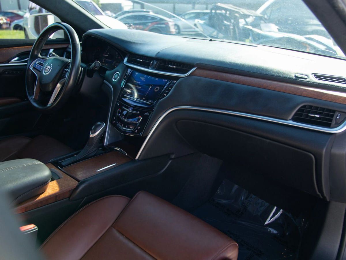 Used 2015 Cadillac XTS Luxury w/ Driver Awareness Package FWD image 32