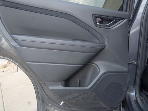 Used 2025 Subaru Forester Limited image 16