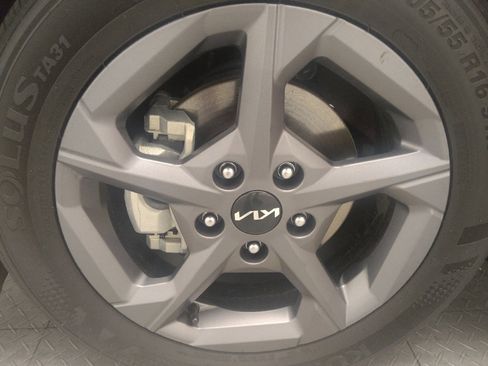Used 2025 Kia K4 FWD image 31