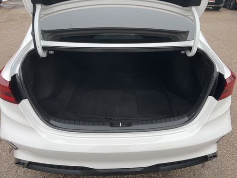 Certified 2023 Kia Forte LXS image 11