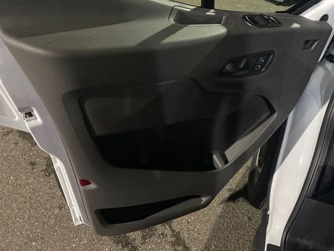 New 2026 Ford Transit 250 148 Medium Roof w/ Load Area Protection Package image 13