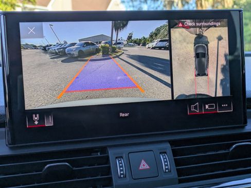 Used 2023 Audi SQ5 Premium Plus image 34