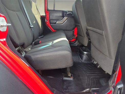 Used 2015 Jeep Wrangler Unlimited Sport w/ Quick Order Package 24S image 17