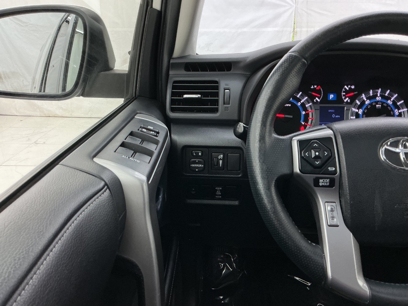 Used 2016 Toyota 4Runner SR5 Premium AWD/4WD image 33