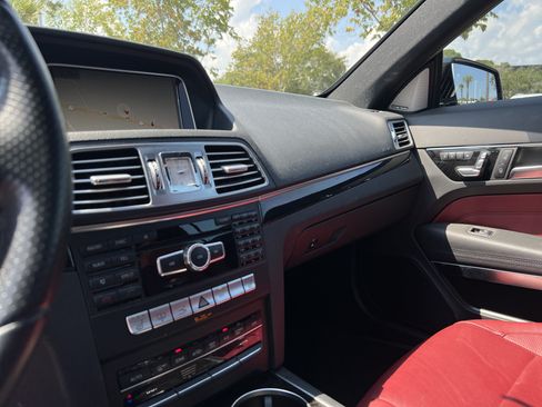 Used 2015 Mercedes-Benz E 400 4MATIC Coupe image 30
