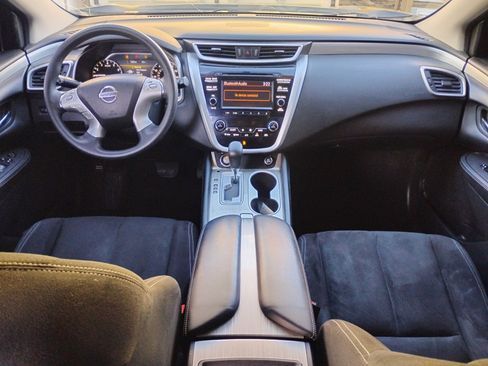 Used 2017 Nissan Murano S image 14