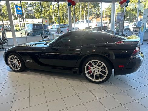 Used 2006 Dodge Viper SRT-10 RWD image 4