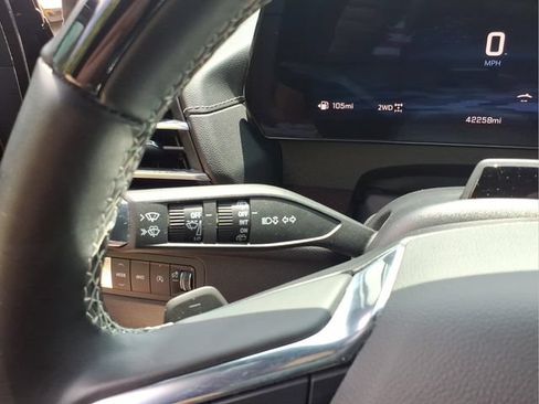 Used 2024 Chevrolet Traverse Z71 w/ Enhanced Driving Package AWD/4WD image 23