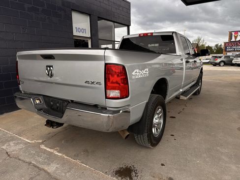 Used 2018 RAM 2500 Tradesman w/ Chrome Appearance Group image 8