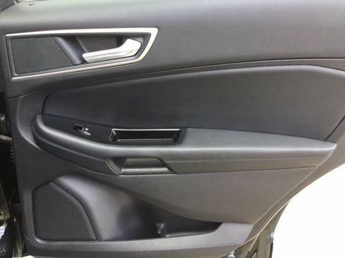 Used 2019 Ford Edge SEL w/ Equipment Group 201A AWD/4WD image 15