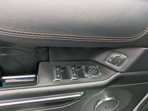 Certified 2021 Ford Expedition Max Platinum image 22