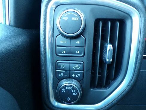 Used 2022 Chevrolet Silverado 1500 LT Trail Boss w/ Bed Protection Package image 19