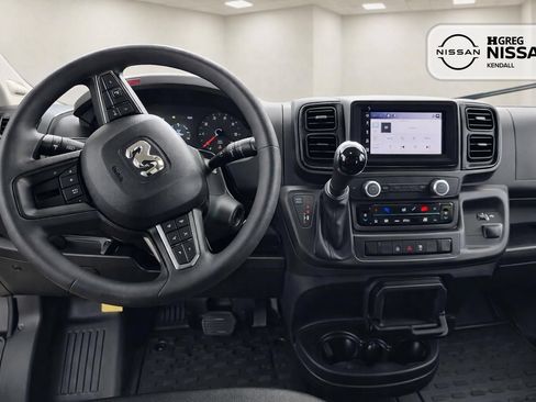 Used 2025 RAM ProMaster 3500 w/ Convenience Group FWD image 9