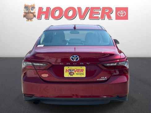 Used 2022 Toyota Camry XLE FWD image 3