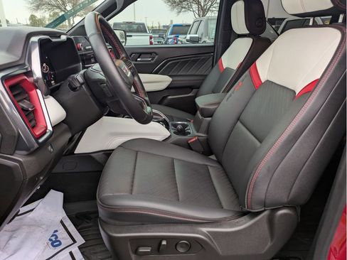 Certified 2024 GMC Canyon AT4X image 10