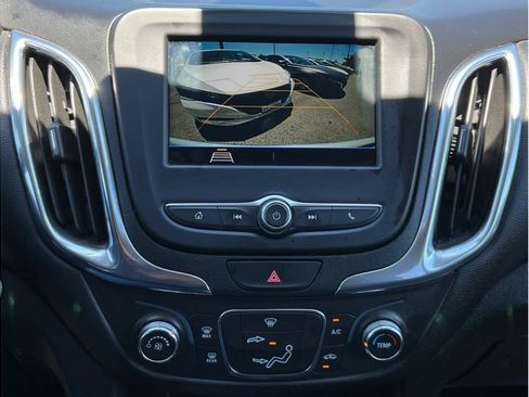 Used 2019 Chevrolet Equinox LT FWD image 13