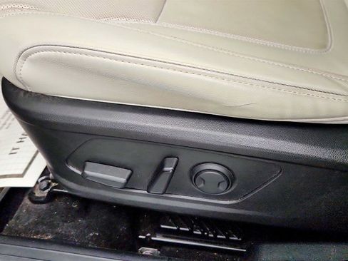 Used 2023 Hyundai Tucson Limited AWD/4WD image 12