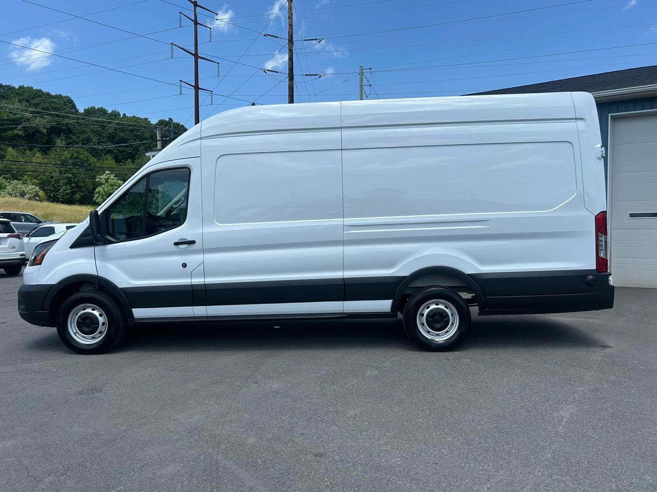 Used 2025 Ford Transit 250 148 High Roof Extended w/ Load Area Protection Package RWD image 2