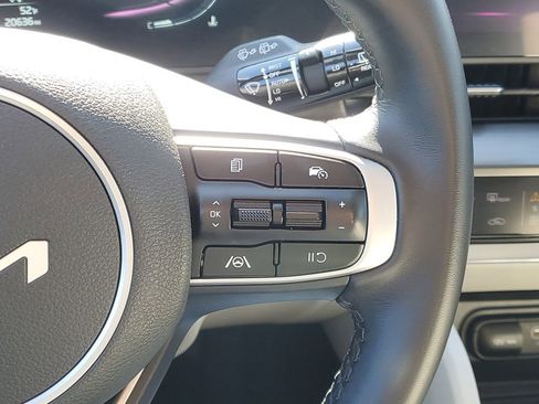 Certified 2024 Kia Sportage EX AWD/4WD image 14