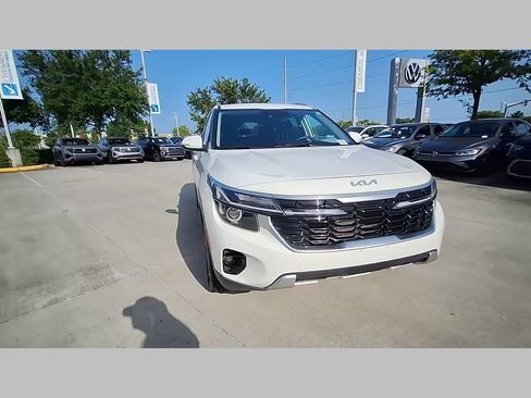 Used 2024 Kia Seltos S FWD image 32