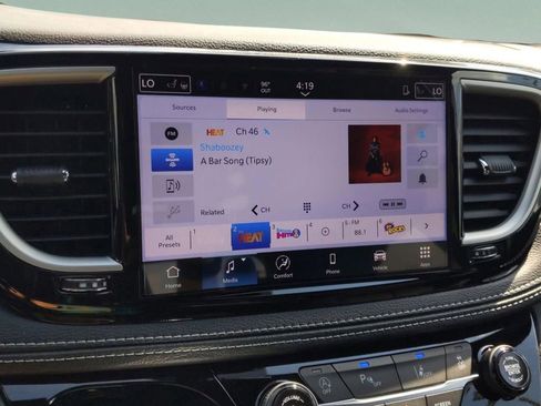 New 2026 Chrysler Pacifica Select image 19