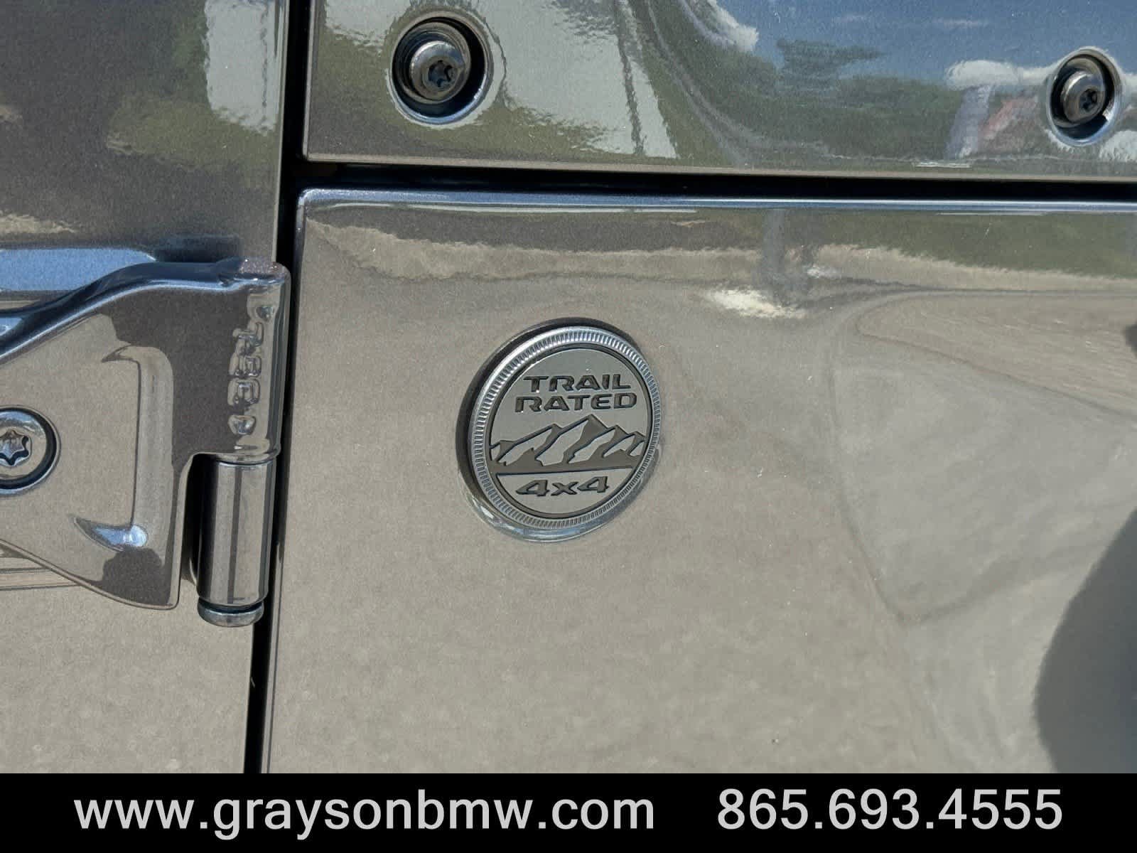 Used 2025 Jeep Wrangler Sport AWD/4WD image 28