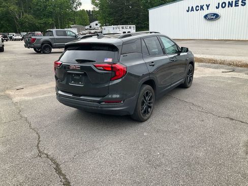 Used 2021 GMC Terrain SLE w/ Driver Convenience Package FWD image 5