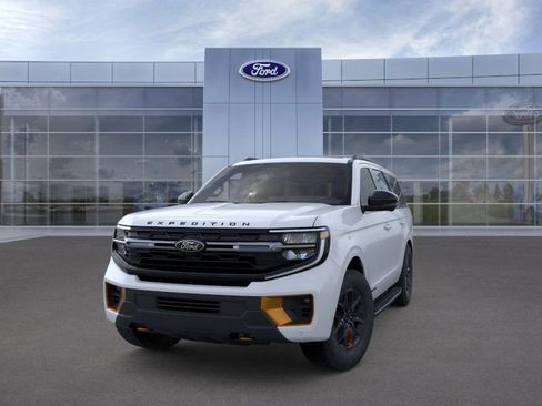 New 2026 Ford Expedition Tremor image 2