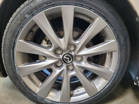 Used 2022 MAZDA MAZDA3 s FWD image 31