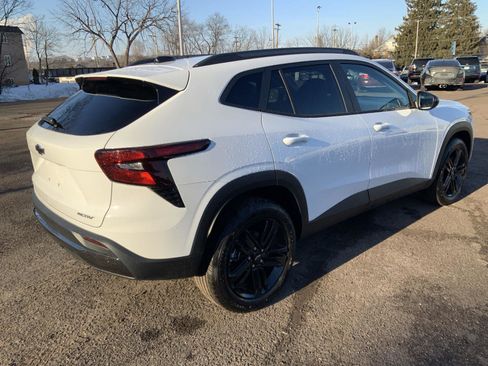 New 2026 Chevrolet Trax ACTIV image 7