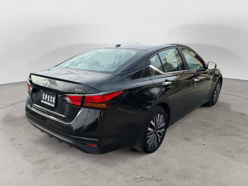 Used 2024 Nissan Altima 2.5 SV FWD image 5